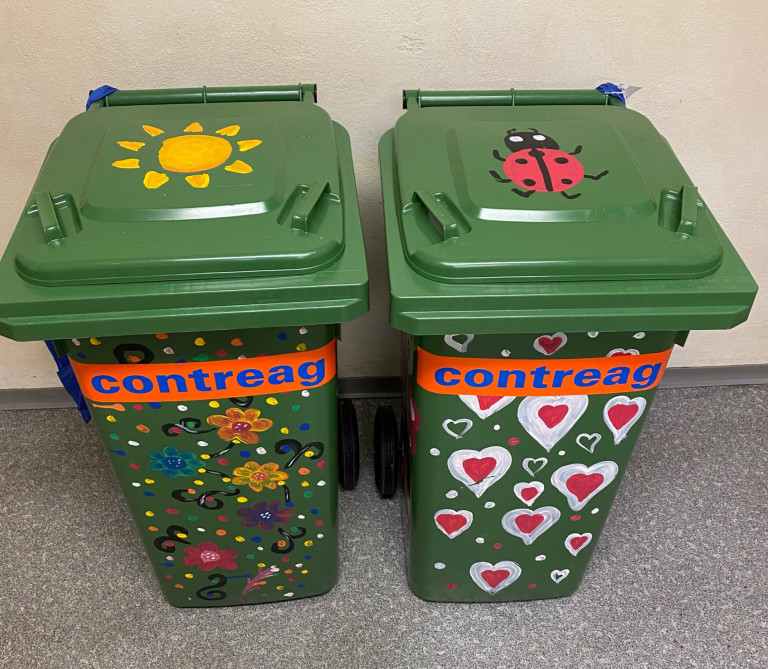 Containerspende von selbst bemalten Containern der Contreag