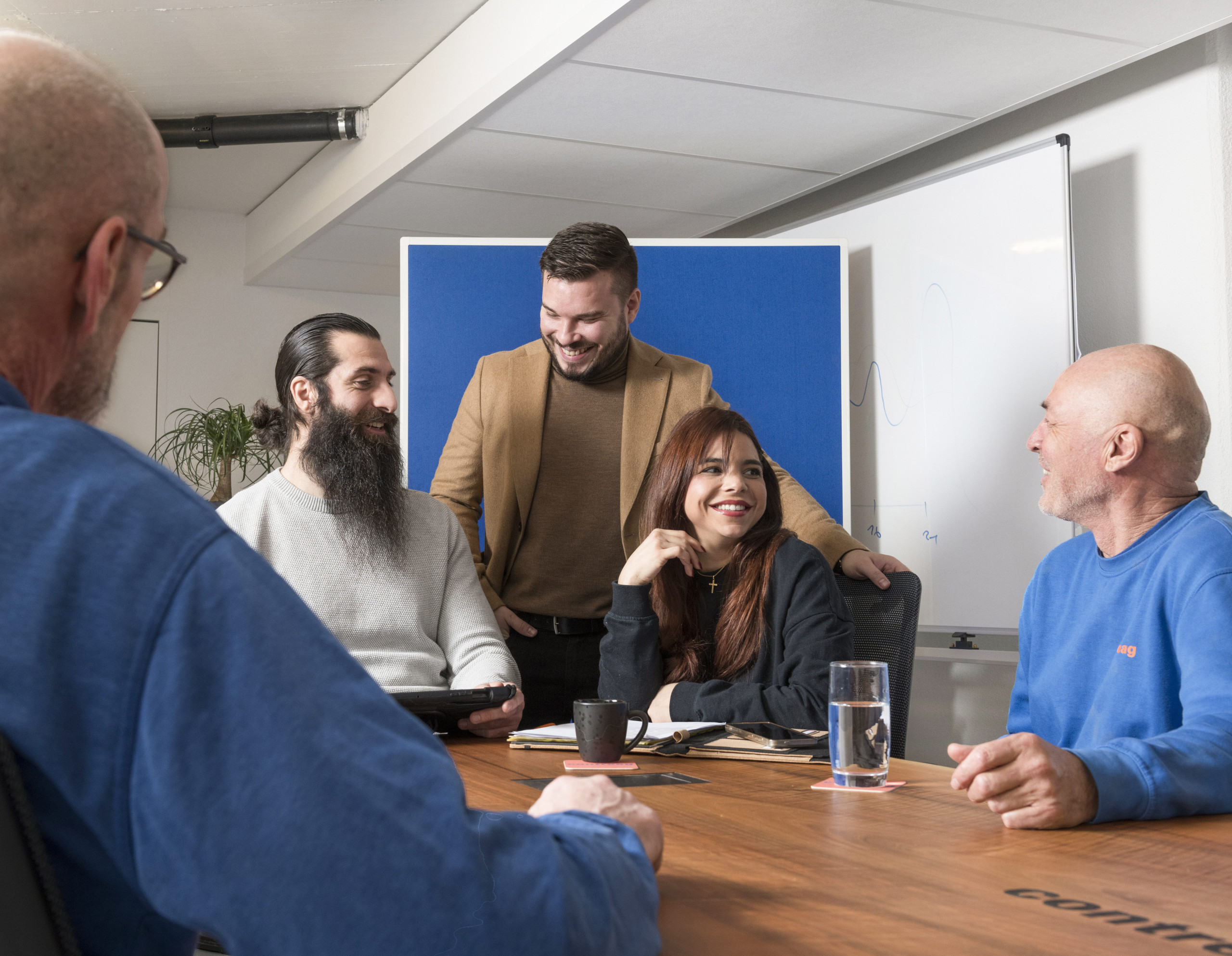 Ein Meeting der Contreag Mitarbeiter