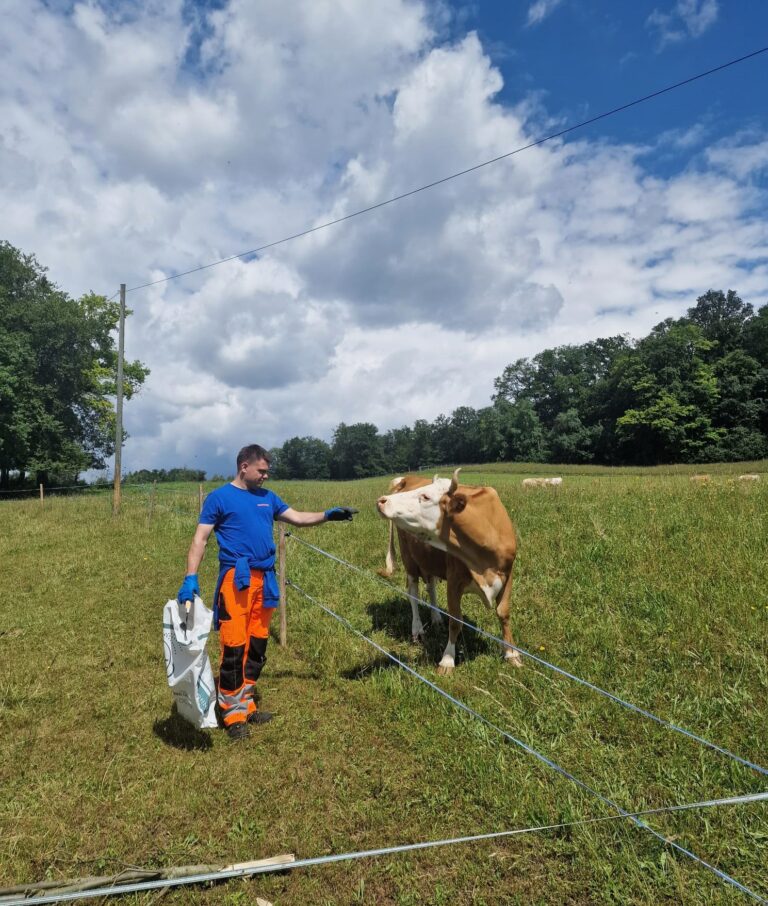 Contreag Mitarbeiter beim Arbeitseinsatz auf dem Grüthof