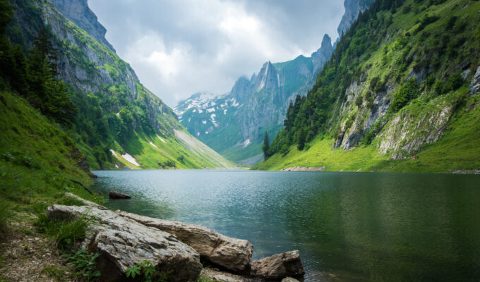 Der Fählensee mit Bergen