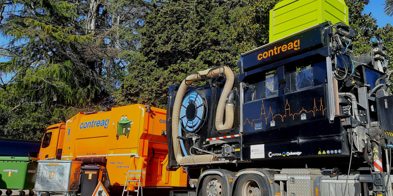 Das Container-Reinigungsfahrzeug mit Elektroantrieb und das Unterflurcontainer-Reinigungsfahrzeug der Contreag