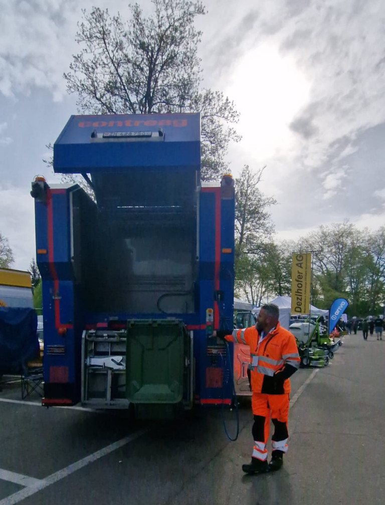 Das Contreag Team an der Fachmesse Facility Services 2024